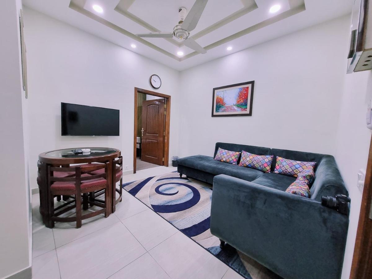 Hayyat Luxury Apartments Lahore Exterior foto